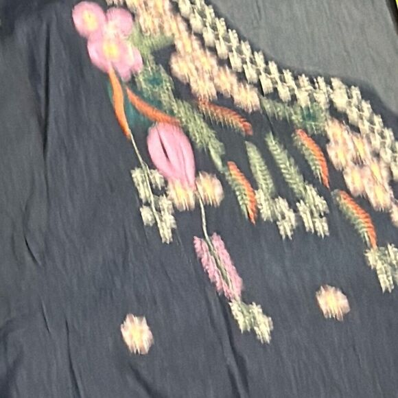 Maya Inka chambray embroidered top L boho artisan crafted - Picture 5 of 10